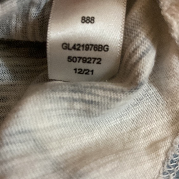 ZELLA cropped tee Size L (10-12) - Picture 8 of 8